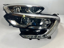 Laden Sie das Bild in den Galerie-Viewer, Frontscheinwerfer Renault Megane IV 260603157R 260102555R LED Rechts oder Links