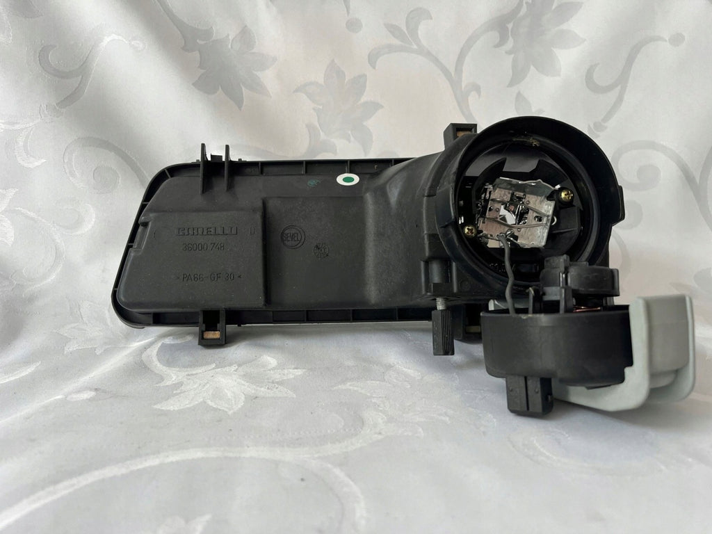 Frontscheinwerfer Fiat Scudo MOBI-19-5031-05-2 MOBI-6205J4MOBI-147131280 Rechts SCH6247147880rr