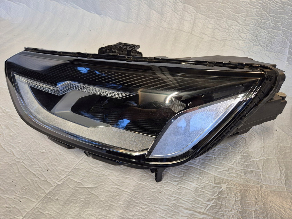Frontscheinwerfer Audi A4 B9 8W0841011 LED Ein Stück (Rechts oder Links)