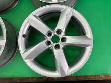 Laden Sie das Bild in den Galerie-Viewer, 4x Alufelge 19 Zoll 7.5" 5x112 29ET Glanz Silber 4H0601025C Audi A6 C7 Rim Wheel FEL2948370690rp