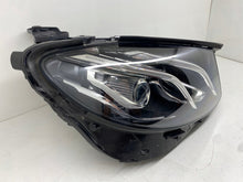Laden Sie das Bild in den Galerie-Viewer, Frontscheinwerfer Mercedes-Benz W213 A2139067806 LED Rechts Headlight SCH9170317996xo
