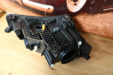 Laden Sie das Bild in den Galerie-Viewer, Frontscheinwerfer Skoda Superb III 3V1941015 1ZS01193921 Xenon Links Headlight SCH3650065312ss