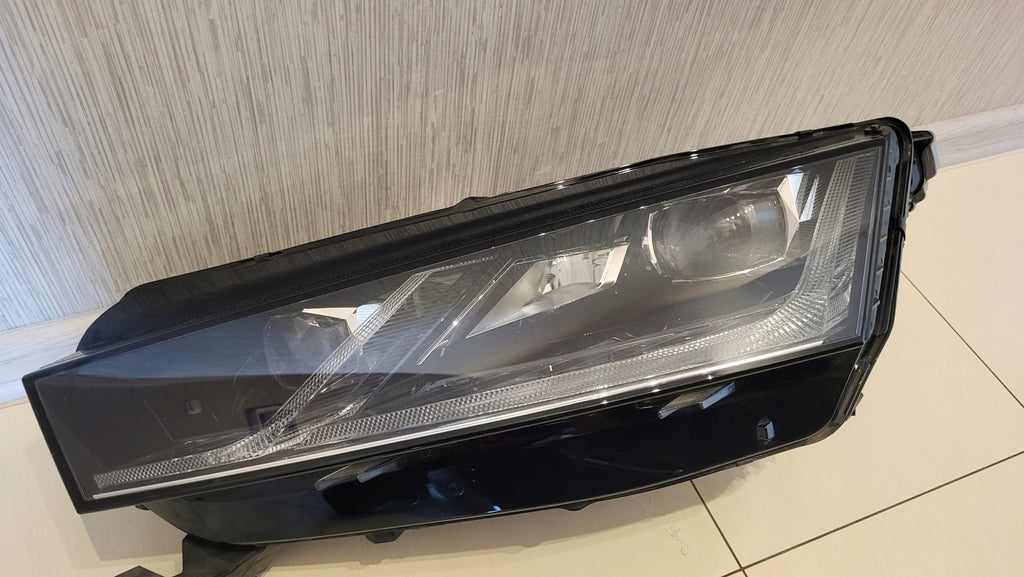 Frontscheinwerfer Skoda Octavia IV 5E4941015 Full LED Links Headlight SCH9676915372yn