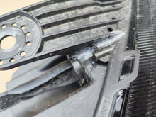 Laden Sie das Bild in den Galerie-Viewer, Frontscheinwerfer Dacia Sandero III Jogger 260101940R Full LED Rechts Headlight