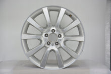 Laden Sie das Bild in den Galerie-Viewer, 1x Alufelge 19 Zoll 8.0&quot; 5x112 60ET Glanz Silber A1644017302 Mercedes-Benz