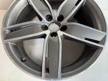 Laden Sie das Bild in den Galerie-Viewer, 1x Alufelge 18 Zoll 7.5&quot; 5x100 37 5ET 8XA601025F Audi A1 8xa Rim Wheel