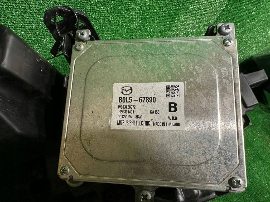 Frontscheinwerfer Mazda 3 BCJH-51040 Full LED Links Scheinwerfer Headlight