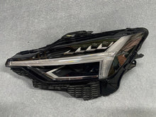 Laden Sie das Bild in den Galerie-Viewer, Frontscheinwerfer Polestar 31698076 LED Links Scheinwerfer Headlight