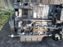 Laden Sie das Bild in den Galerie-Viewer, Motorblock Peugeot 308 I YH01 1.5 HDI Diesel Unkomplett MOT7033437519on
