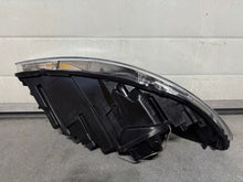 Laden Sie das Bild in den Galerie-Viewer, Frontscheinwerfer Volvo C70 II 31299750 Links Scheinwerfer Headlight