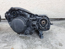 Laden Sie das Bild in den Galerie-Viewer, Frontscheinwerfer Mercedes-Benz W211 Bi-Xenon Links Scheinwerfer Headlight SCH2204704373vq