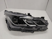 Laden Sie das Bild in den Galerie-Viewer, Frontscheinwerfer Toyota Corolla 81110-02T31-00 Rechts Scheinwerfer Headlight SCH1778602039vq