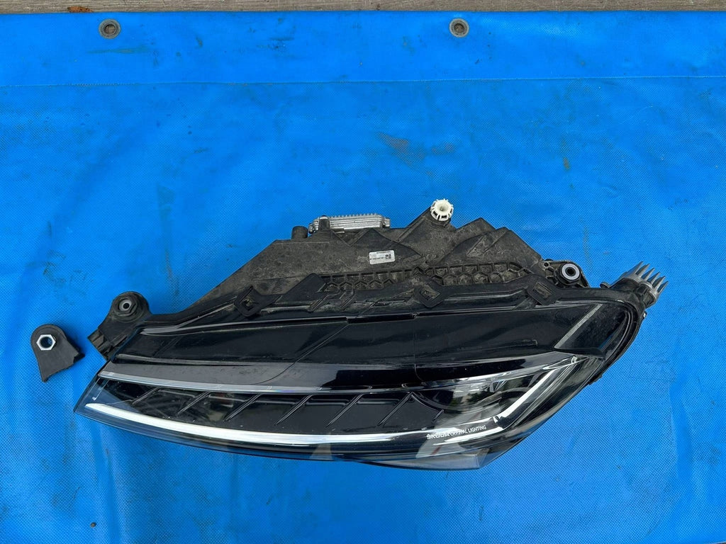 Frontscheinwerfer Skoda Superb III 3V1941015 Ein Stück (Rechts oder Links)