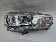 Laden Sie das Bild in den Galerie-Viewer, Frontscheinwerfer Mitsubishi Outlander I 8301C594 Rechts Scheinwerfer Headlight SCH1058035051ue