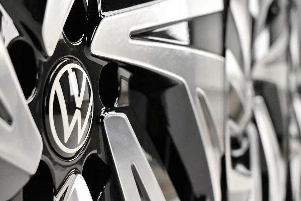 4x Alufelge 21 Zoll 8.5" 5x112 40ET Glanz Schwarz 11A601025B VW Id.4 Rim Wheel FEL8816810133wp