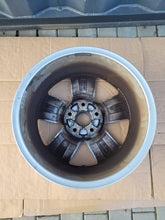 Laden Sie das Bild in den Galerie-Viewer, 1x Alufelge 17 Zoll 7.0" 5x120 7E0601025P VW Multivan Rim Wheel FEL2622396943ld