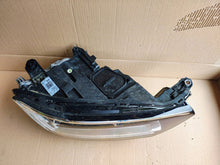 Laden Sie das Bild in den Galerie-Viewer, Frontscheinwerfer VW T-Roc 2GA941036CA Rechts Scheinwerfer Headlight SCH3271989314ch