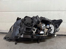 Laden Sie das Bild in den Galerie-Viewer, Frontscheinwerfer BMW 3 E91 E90 72025909 Rechts Scheinwerfer Headlight SCH6385952274jv