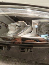 Laden Sie das Bild in den Galerie-Viewer, Frontscheinwerfer Mercedes-Benz W177 A1779063705 LED Links Headlight SCH1347846191pt