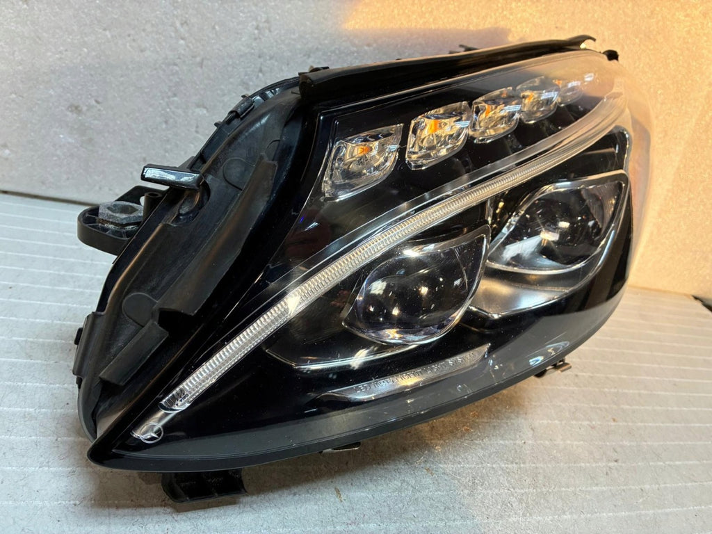Frontscheinwerfer Mercedes-Benz W205 A2059063104 Full LED Links Headlight SCH6406839379li
