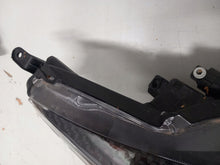 Laden Sie das Bild in den Galerie-Viewer, Frontscheinwerfer Toyota Yaris 32337374 Full LED Ein Stück (Rechts oder Links)