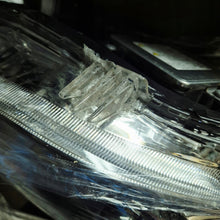 Load image into Gallery viewer, Frontscheinwerfer Mitsubishi Lancer VIII I P8924 FALSE Scheinwerfer Headlight SCH8762444122yt