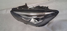 Laden Sie das Bild in den Galerie-Viewer, Frontscheinwerfer Mercedes-Benz A2479062503 Full LED Links Headlight SCH4481781702qs