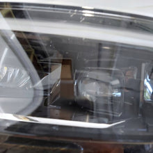 Laden Sie das Bild in den Galerie-Viewer, Frontscheinwerfer Opel Mokka 9834016880 LED Ein Stück (Rechts oder Links)