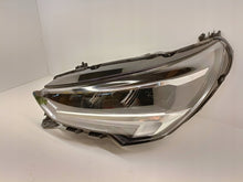 Laden Sie das Bild in den Galerie-Viewer, Frontscheinwerfer Opel Corsa F 982952278 LED Ein Stück (Rechts oder Links) SCH1548120102gw