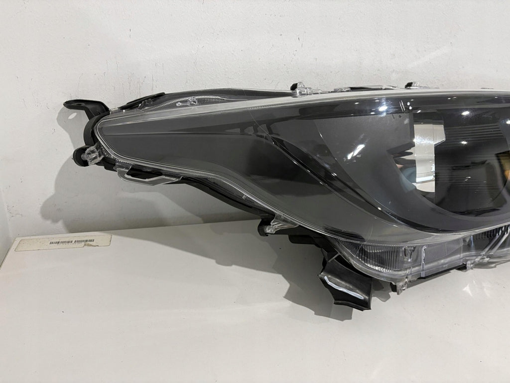 Frontscheinwerfer Toyota Yaris K0-6EU Rechts Scheinwerfer Headlight SCH5564314955pm