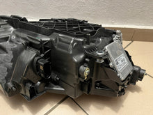Laden Sie das Bild in den Galerie-Viewer, Frontscheinwerfer Skoda Octavia IV 5E4941009 Full LED Links Headlight SCH1785352109pe
