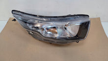 Laden Sie das Bild in den Galerie-Viewer, Frontscheinwerfer Iveco Daily IV 05801473749 Rechts Scheinwerfer Headlight SCH1859984088fu