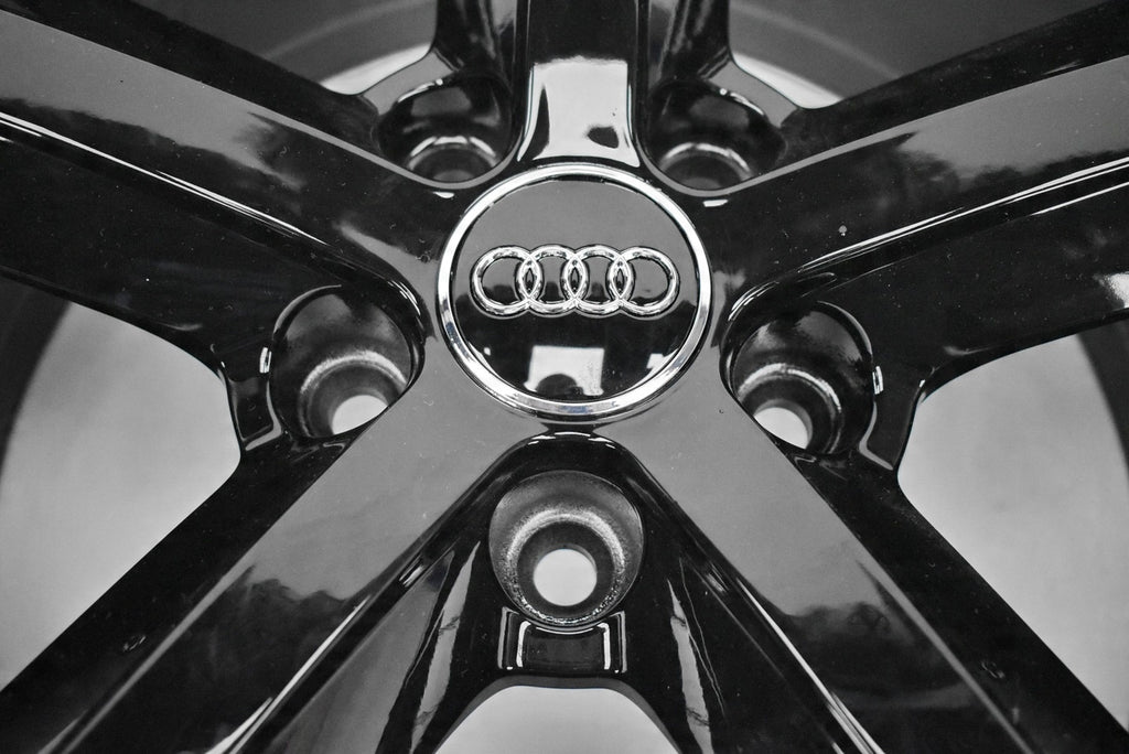 4x Alufelge 18 Zoll 9.0" 5x112 52ET Glanz Schwarz 8J0601025M Audi Rim Wheel