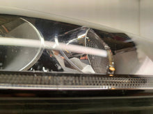Laden Sie das Bild in den Galerie-Viewer, Frontscheinwerfer Jaguar F-Pace GX63-13W029-EJ Xenon Rechts Headlight SCH6109327799pr