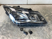 Load image into Gallery viewer, Frontscheinwerfer Seat Leon 5F1941006B Rechts Scheinwerfer Headlight