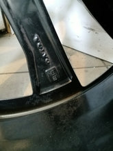 Laden Sie das Bild in den Galerie-Viewer, 1x Alufelge 19 Zoll 7.5" 5x108 50 5ET 32358646 Volvo Xc60 Xc40 Rim Wheel