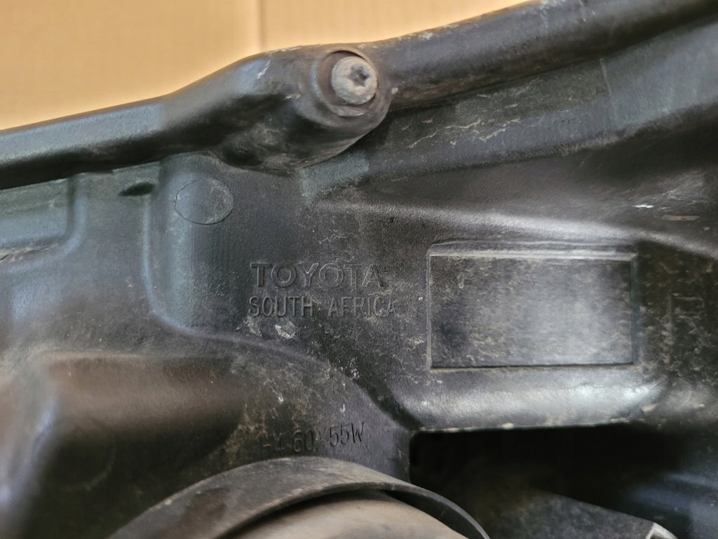 Frontscheinwerfer Toyota Hilux VIII Rechts Scheinwerfer Headlight SCH1230319864cf