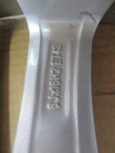 Load image into Gallery viewer, 1x Alufelge 16 Zoll 6.0" 4x100 43ET Glanz Silber 1S0601025L VW Up Rim Wheel FEL5546483352tr