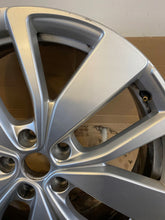 Load image into Gallery viewer, 1x Alufelge 20 Zoll 6.5&quot; 5x114.3 33ET 403006854R Renault Espace Scenic Rim Wheel