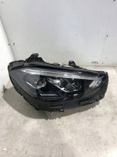 Laden Sie das Bild in den Galerie-Viewer, Frontscheinwerfer Mercedes-Benz W206 A2069068404 Rechts Scheinwerfer Headlight SCH9334999135pe