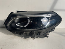 Laden Sie das Bild in den Galerie-Viewer, Frontscheinwerfer Mercedes-Benz W246 A2469066101 LED Links Headlight