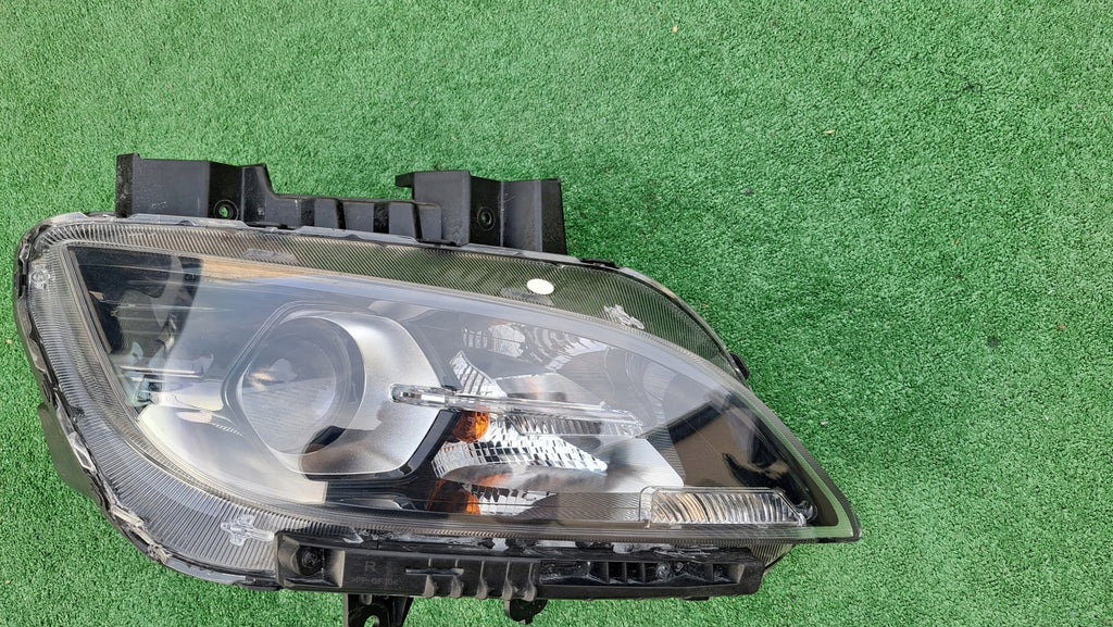 Frontscheinwerfer Hyundai Kona 92102J9500 Rechts Scheinwerfer Headlight