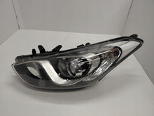 Laden Sie das Bild in den Galerie-Viewer, Frontscheinwerfer Hyundai I30 92101A6060 Links Scheinwerfer Headlight SCH7426785733ri