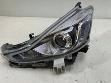 Laden Sie das Bild in den Galerie-Viewer, Frontscheinwerfer Toyota Prius Plus LED Ein Stück (Rechts oder Links) Headlight SCH3122120758wc
