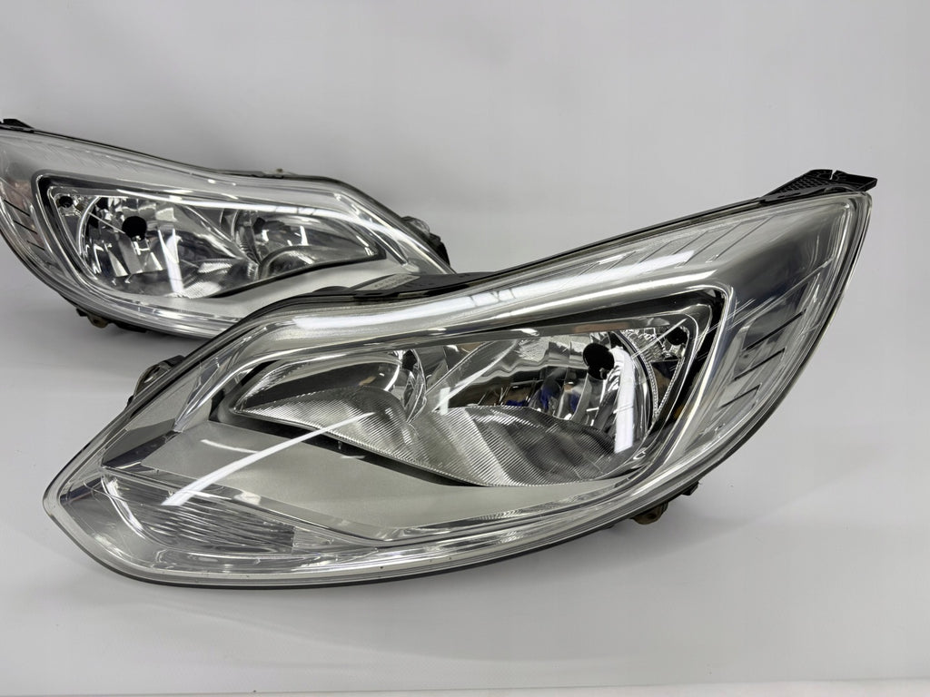 Frontscheinwerfer Ford Focus BM51-13W030-AF BM51-13W029-AF Ein Satz Headlight SCH7233028270bm