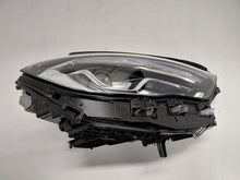 Laden Sie das Bild in den Galerie-Viewer, Frontscheinwerfer Mercedes-Benz W247 A2479063605 Full LED Rechts Headlight SCH9074648736us