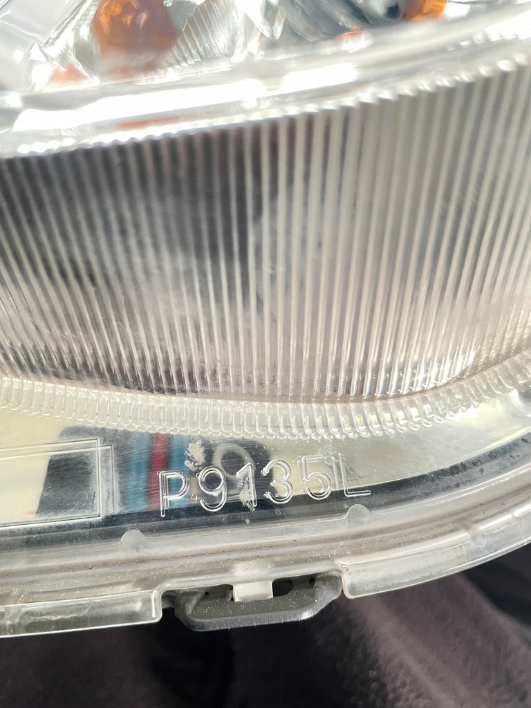 Frontscheinwerfer Mitsubishi Asx 8301C642 Xenon Ein Stück (Rechts oder Links)