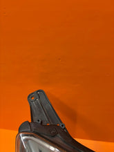 Laden Sie das Bild in den Galerie-Viewer, Frontscheinwerfer Opel Signum Vectra C 93185610 Xenon Rechts Headlight SCH9696309815fi