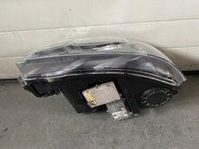 Load image into Gallery viewer, Frontscheinwerfer Land Rover 238022-57 Xenon Links Scheinwerfer Headlight SCH6941716117ef
