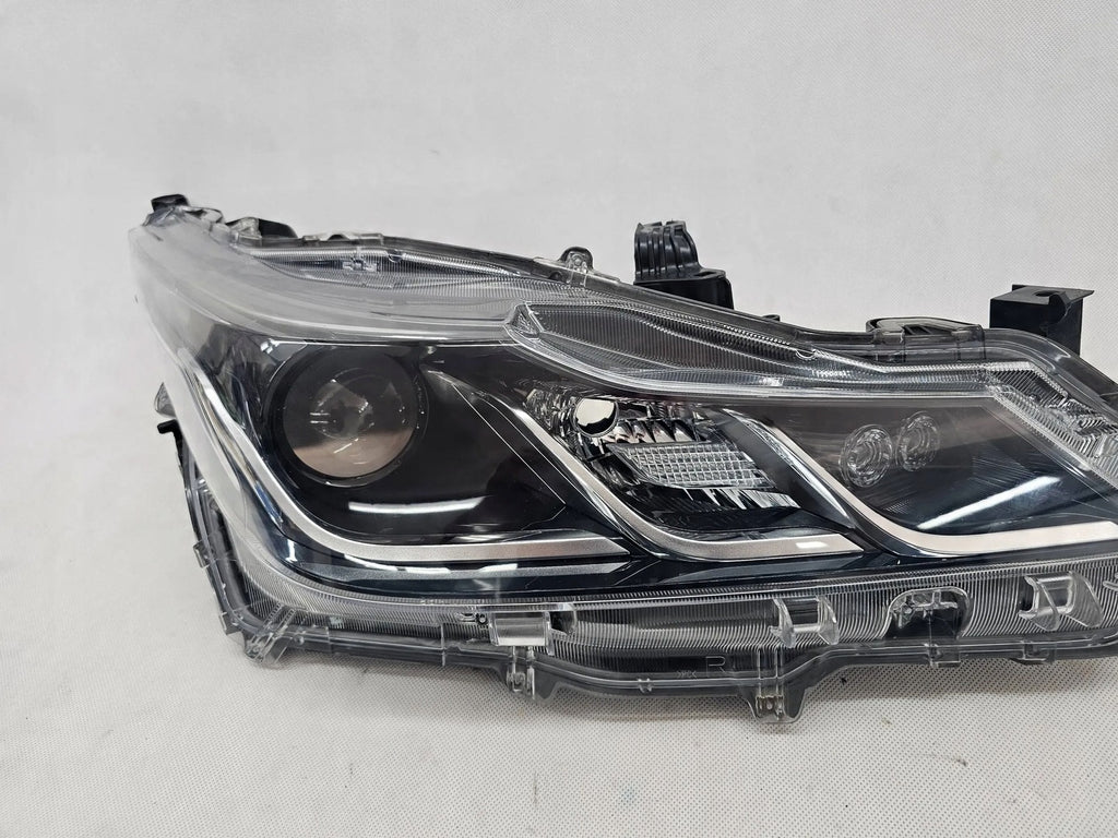 Frontscheinwerfer Toyota Corolla 81110-2T31-00 Rechts Scheinwerfer Headlight